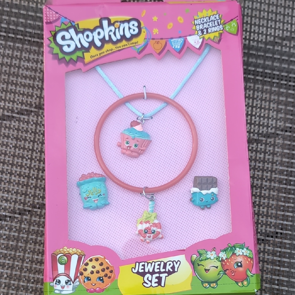 Shopkins Pink and Blue Charm Jewelry‎ Set